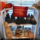 H04. Ladies' shoes. Sizes 11-12.